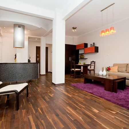 Downtown Apartment เทสซาโลนิกิ ภายนอก รูปภาพ