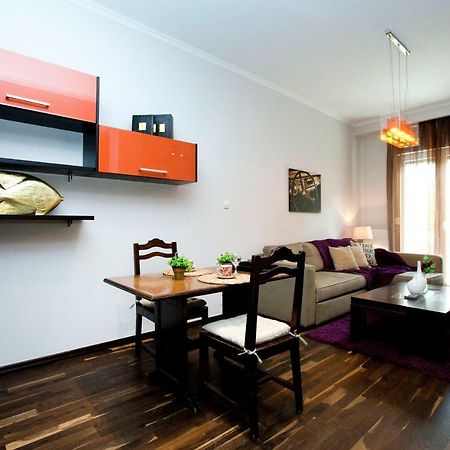 Downtown Apartment เทสซาโลนิกิ ภายนอก รูปภาพ