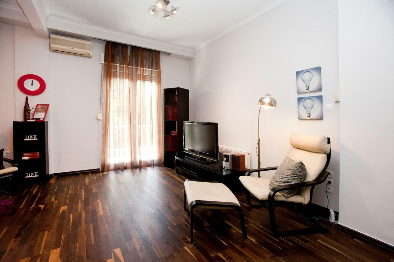 Downtown Apartment เทสซาโลนิกิ ภายนอก รูปภาพ